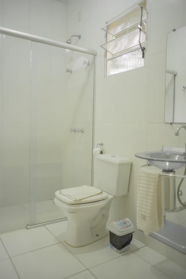 Apto Luxo — banheiro apto